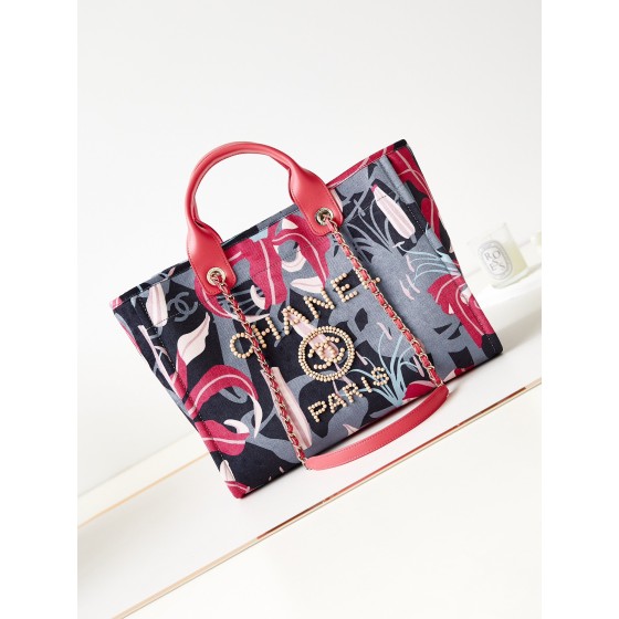 CHANEL print ➕ Wooden pearl logo beach bag model number AS3257